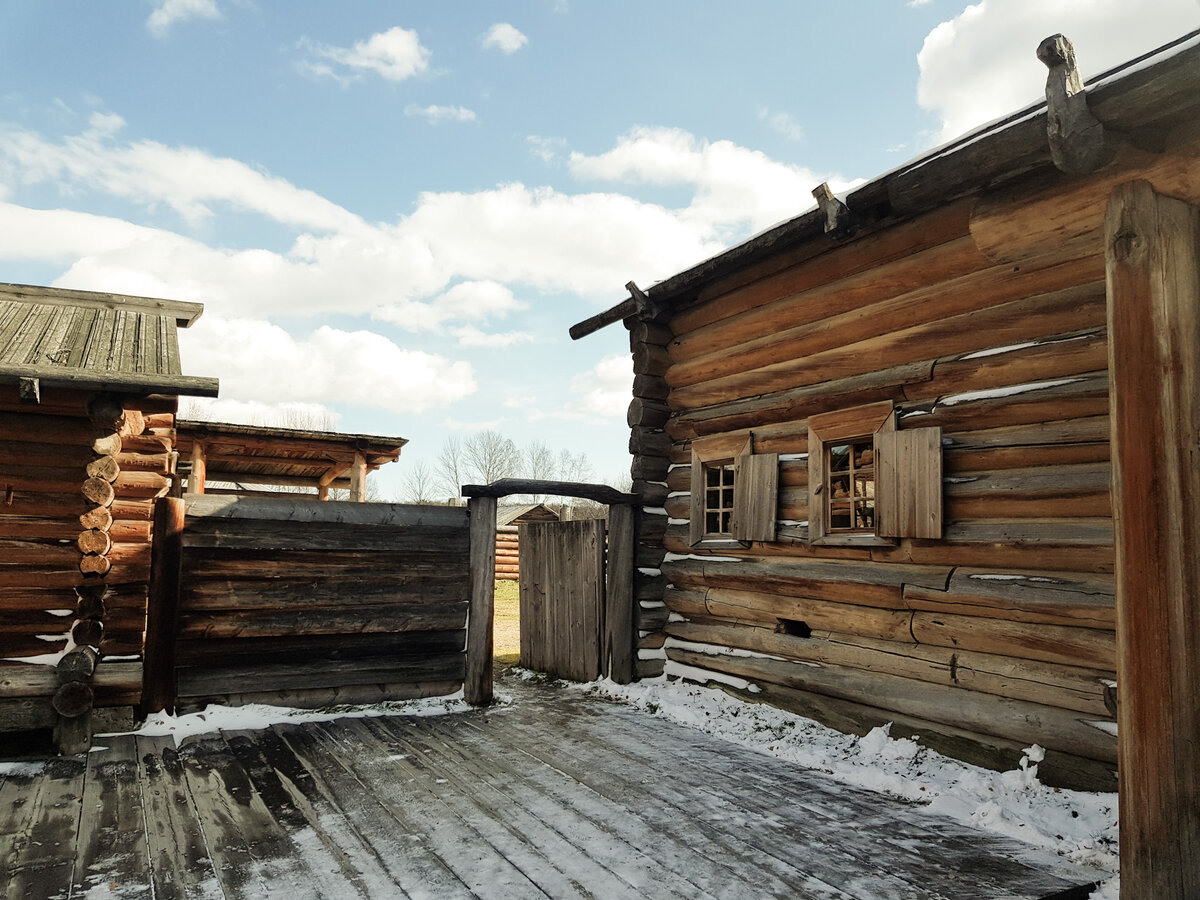 Крестьянская усадьба в Сибири