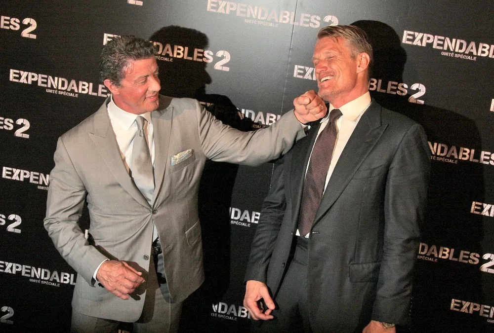 Дольф лундгрен и сталлоне фото. Дольф лундгрен и сильвестр сталлоне. Сильвестр сталлоне и шварценеггер. Арнольд шварценеггер и ст. Дольф лундгрен сталлоне.