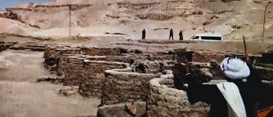 История поселения восходит к 3000 лет.  Недавно обнаружено в Луксоре, Египет © Спутник . Мохаммед Хемида. 