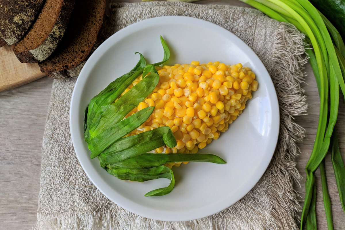 Салат с кукурузными початками