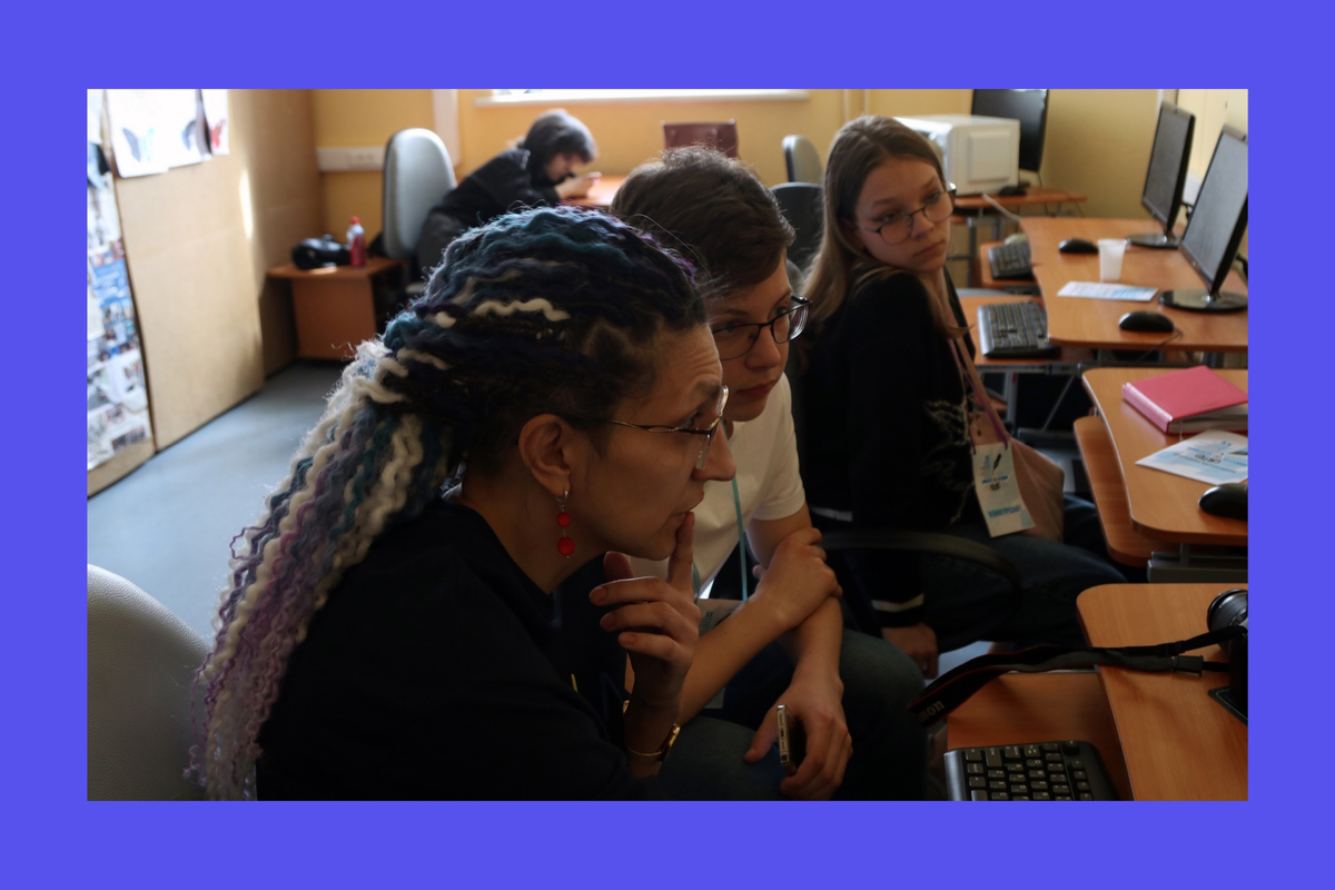 Ольга Левичева даёт рекомендации по учебной газете