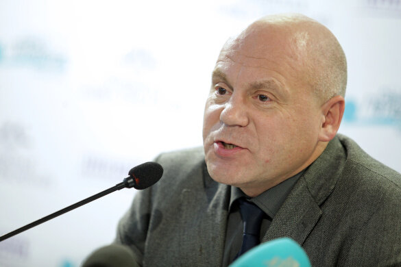 Замначальника ГЖИ Юрий Кузин