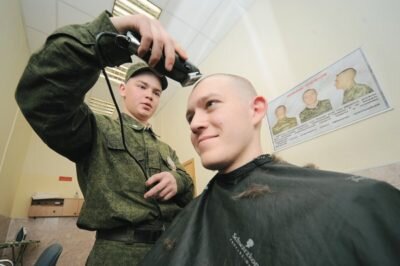 Новобранцам южнокорейских ВВС разрешат отращивать волосы | Новости мира | Известия | 