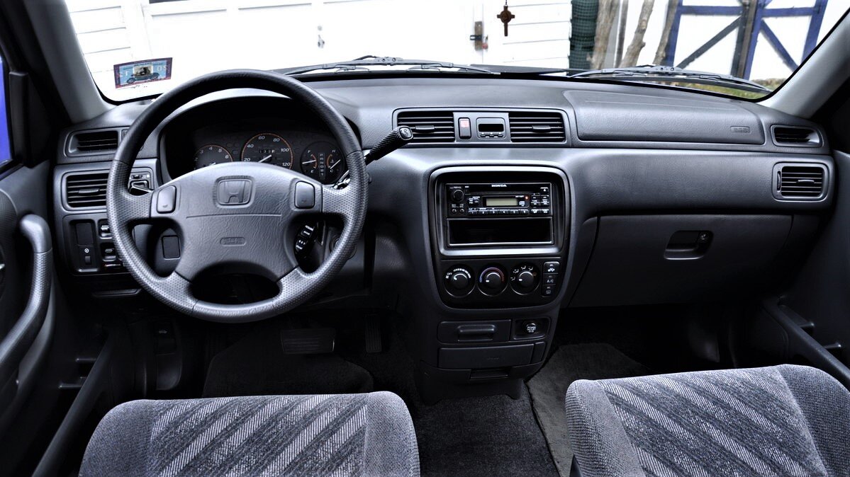 Салон Honda CR-V