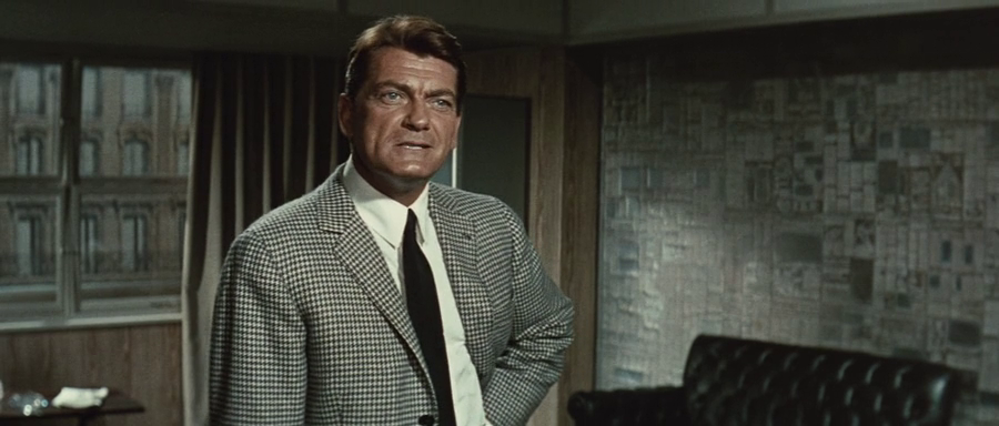 Несмотря на то, что фильму "Фантомас" 55 лет, он до сих пор пользуется большой популярностью