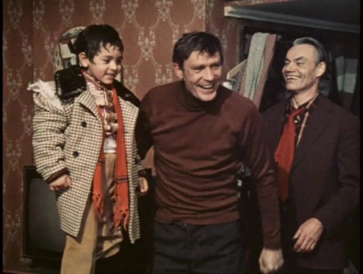 Отличная добрая семейная драма, которую можно смотреть бесконечно! Фильм наделен, кажется, душой, отчего его приятно смотреть и частица души фильма передается тебе.-2