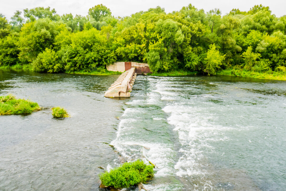 Село сергиевское. Сергиевская ГЭС на реке красивая меча. Гидроэлектростанция красивая меча Сергиевское. Сергиевская ГЭС на реке красивая меча 1950. Красивая меча берега.