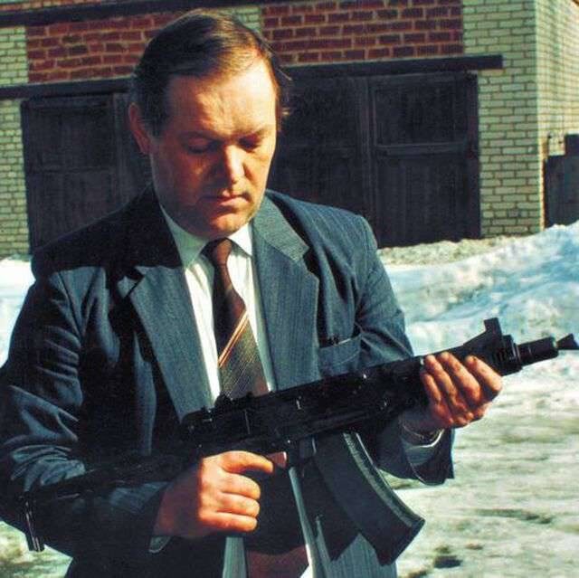 Опытный образец МА Драгунова (1970-е гг.) взято с Яндекс.Картинки