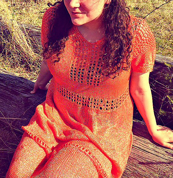 демонстрация декоративных составляющих элементов платья