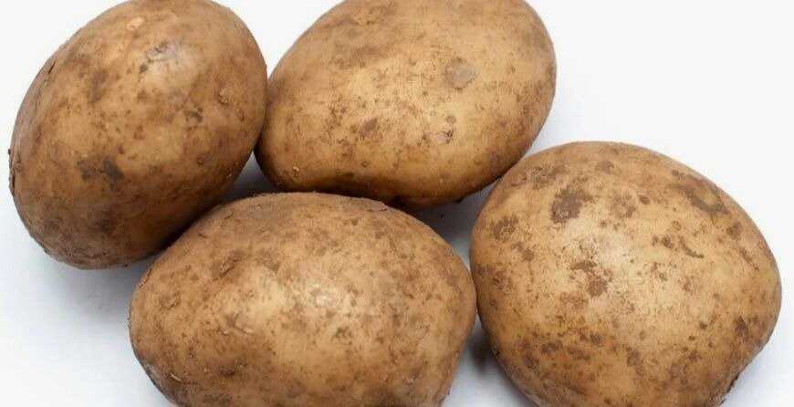 Использовать белый картофель он не разваривается как красный.