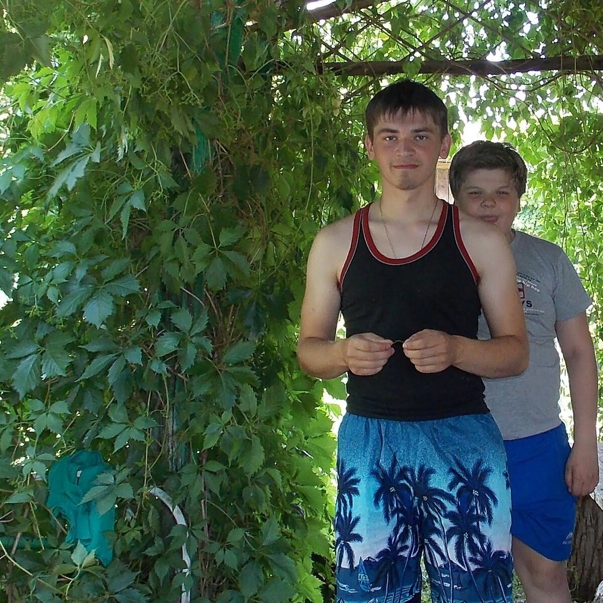 Если память мне не изменяет тут мне 15лет.