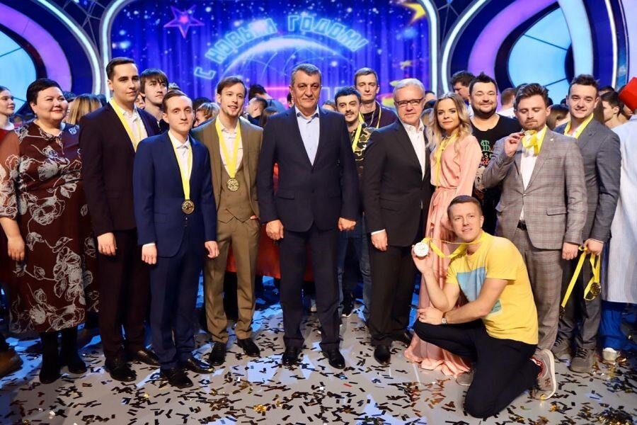 Чемпионы квн высшей лиги по годам таблица Итоги КВН-сезона 2019 года: слабый, но зато скандальный и про бабло КВН-ВН Дзен