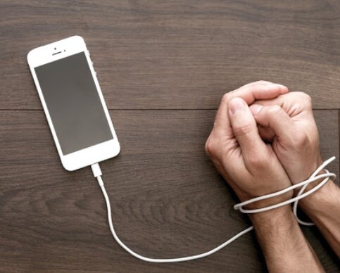 Как перестать отвлекаться на смартфон каждые 5 минут