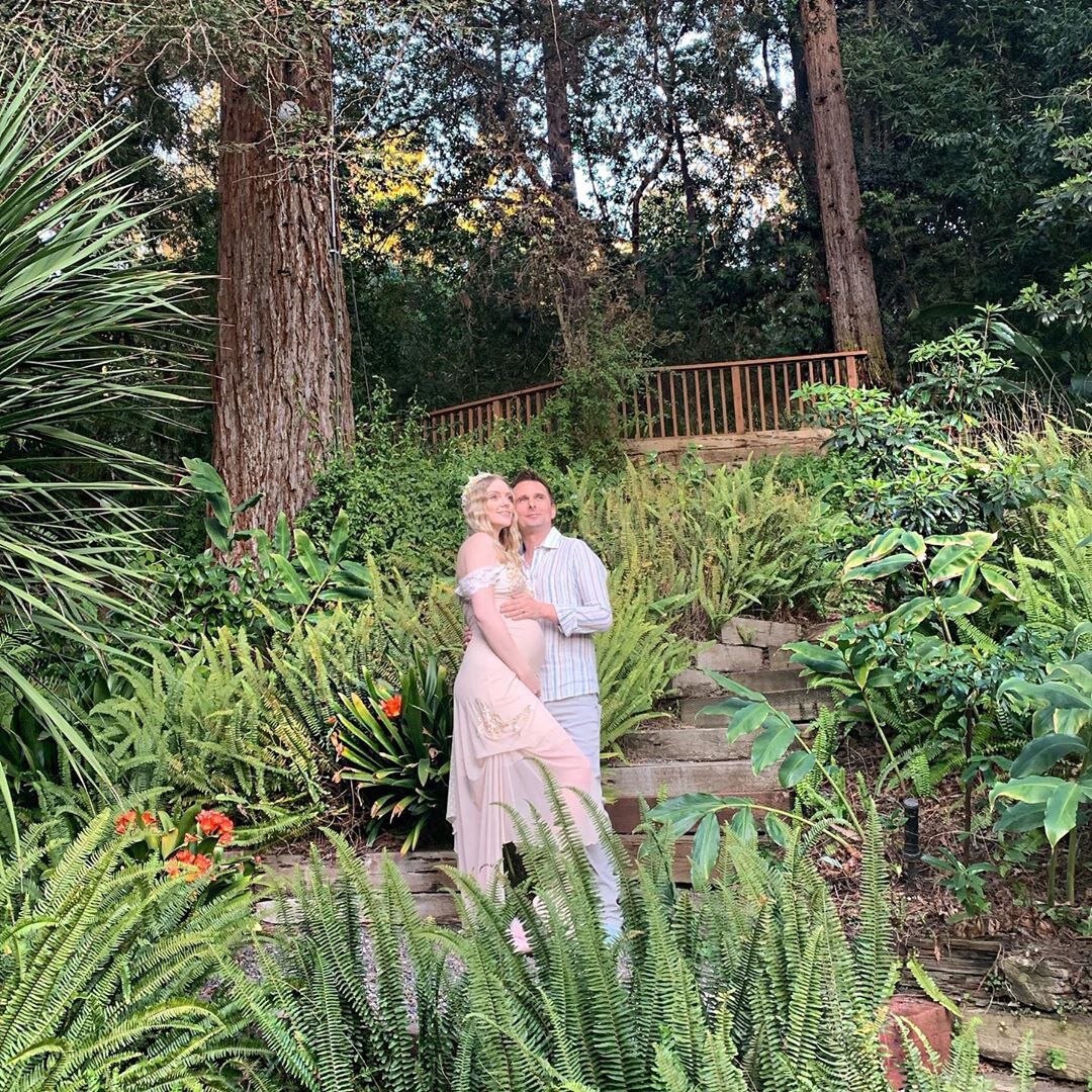 
instagram.com/elloelle