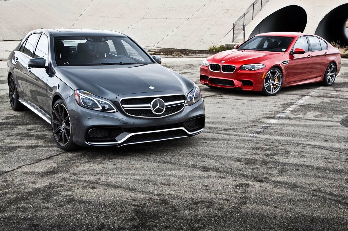 Mercedes лучше. Mercedes Benz e63. Mercedes e63 AMG. BMW e63s AMG. Mercedes e63 AMG 2014.