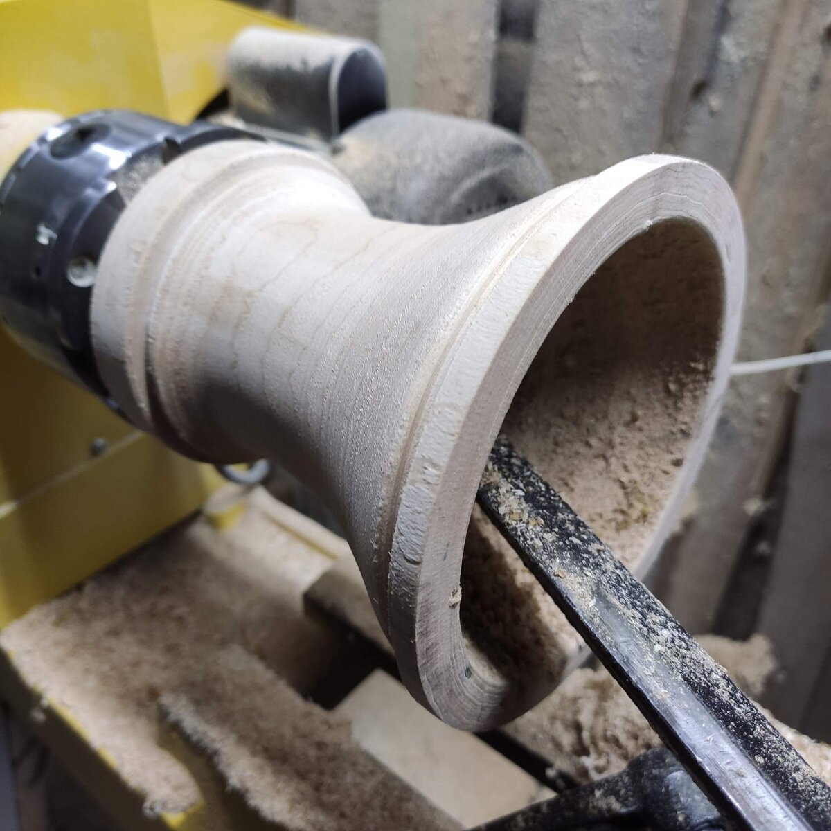 Точение вазочки на токарном станке