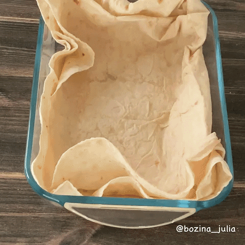 Фото - Сладкий Персик. Выкладываем на лаваш голени