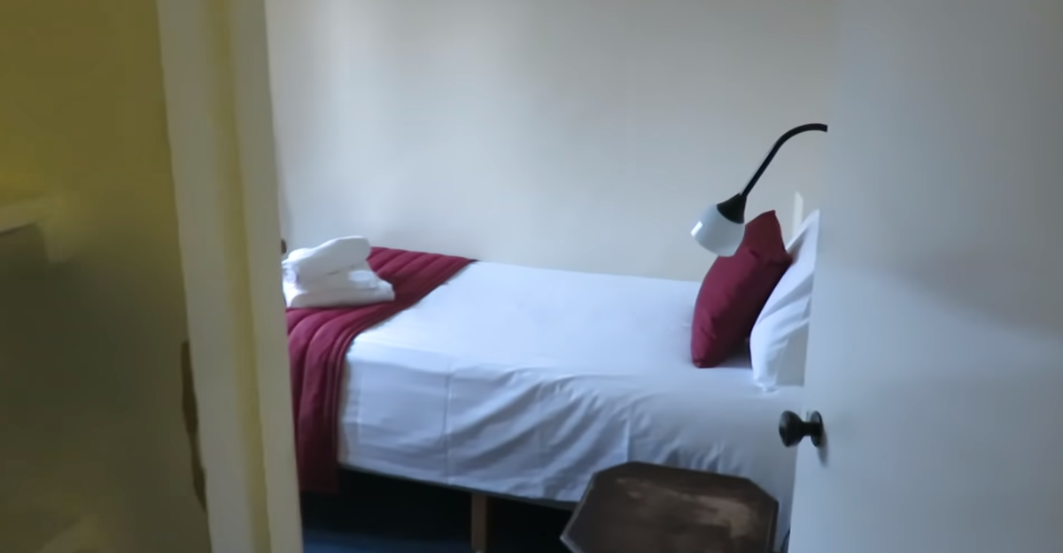 Комната старой общаги Оксфорда