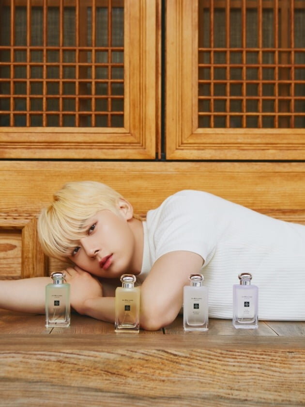 Недавно NU’EST Минхён стал послом бренда духов Jo Malone London / Фото = PLEDIS ENTERTAINMENT
