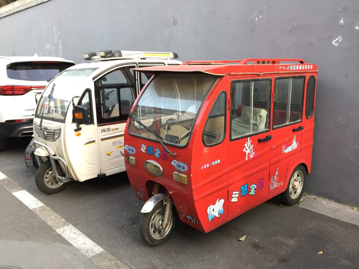 Самый маленький китайский автомобиль