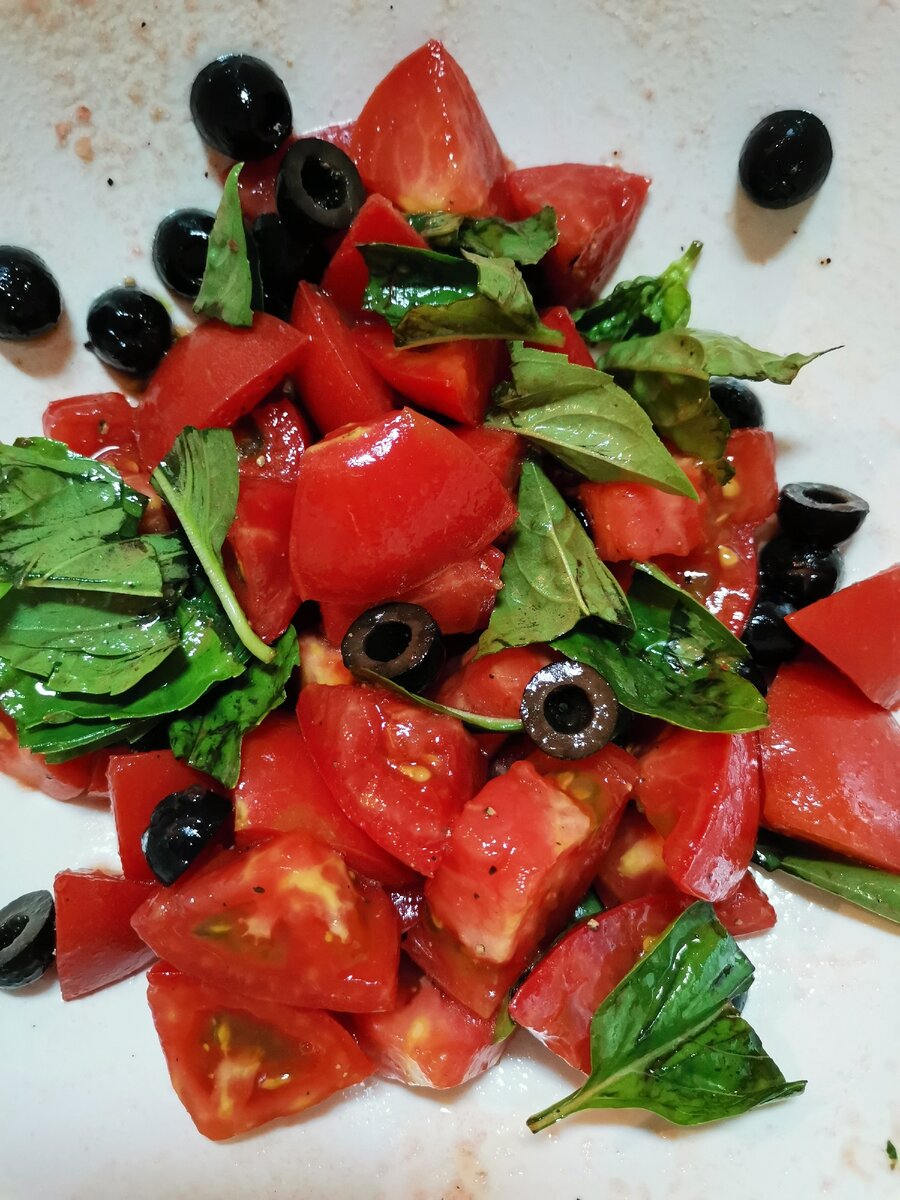 салат "черри чиз". Kotanyi приправа томаты. оливки томаты. макароны с маслинами. помидоры оливки.