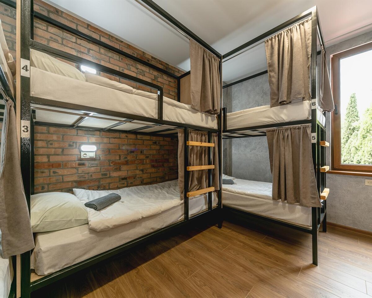 интерьер хостела. апартаменты хостел. общежитие в швейцарских университетах. общежитие в виде сыра швейцарии. хостелы в москве.