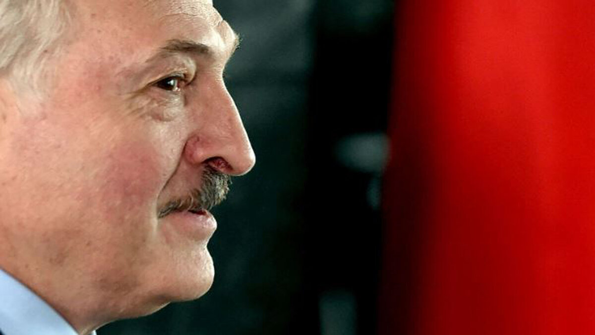Евросоюз согласовал санкции против Белоруссии. Лукашенко в список пока не попал