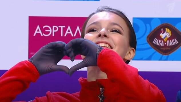 Анна Щербакова. Чемпионат России по фигурному катанию 2021.  Источник фото: YouTube канал Первого канала.