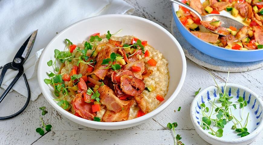 Больше рецептов овсяных каш см. на www.gastronom.ru