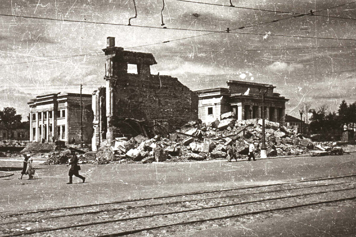 Курская область до сих пор не освобождена. Курск освобожденный 1943. Курск после освобождения 1943. Город Курск в 1943 году.