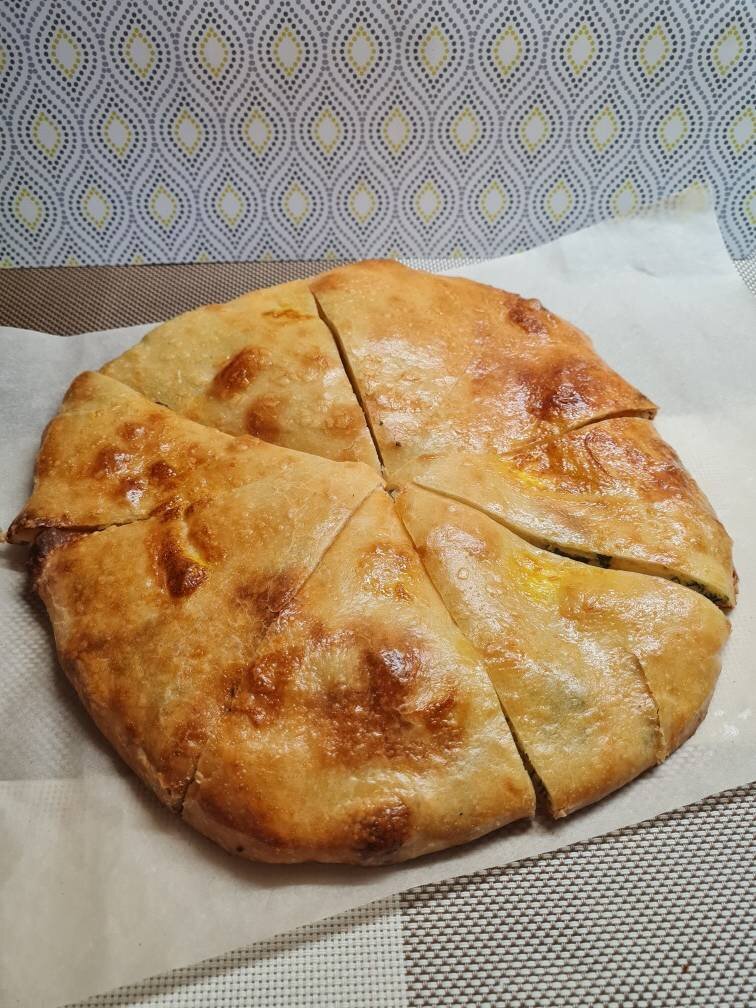 Осетинский пирог с луком и сыром: пошаговый рецепт приготовления с фото