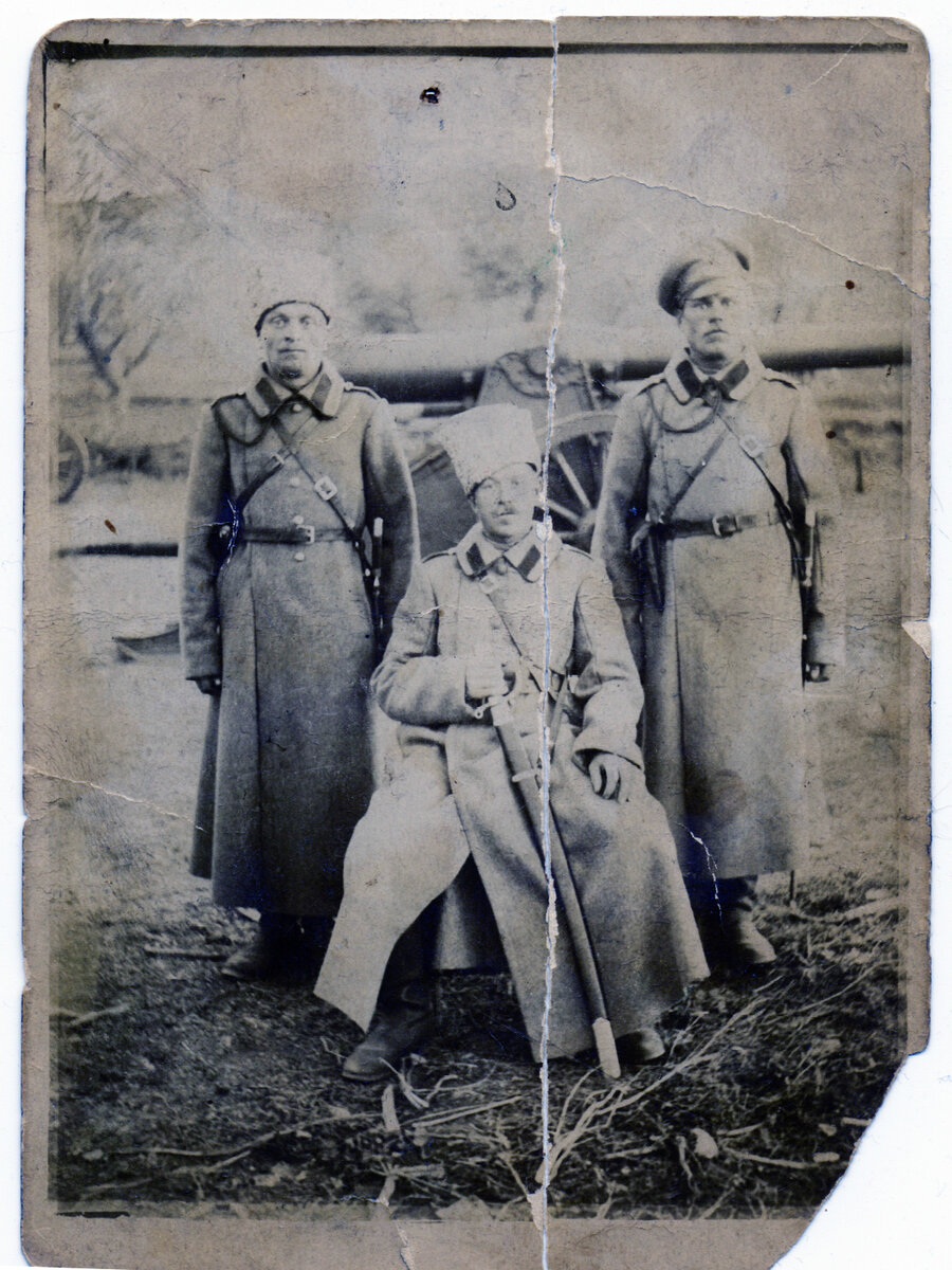 Мой прадед, Алексей Николаевич, 13.10.1916 г., фото из личного архива.