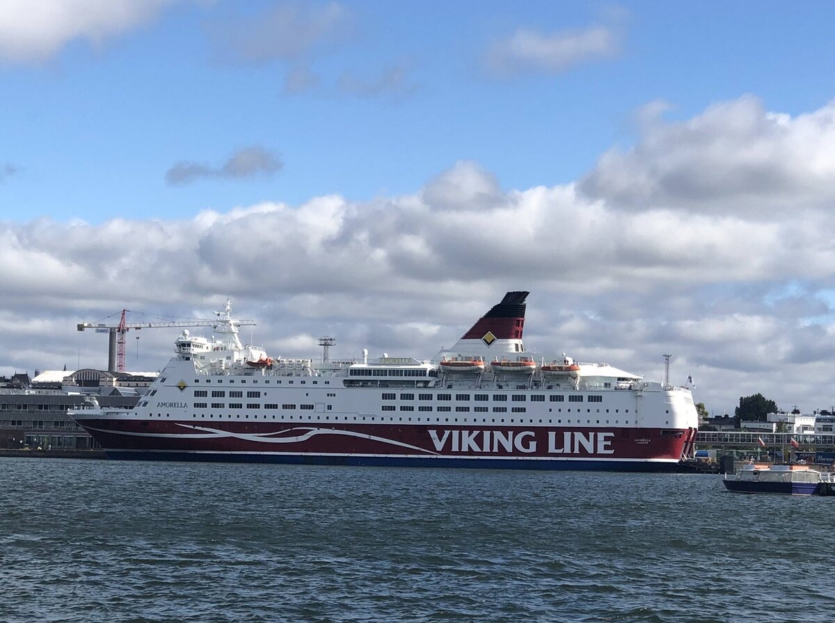 Вот так выглядит паром сбоку