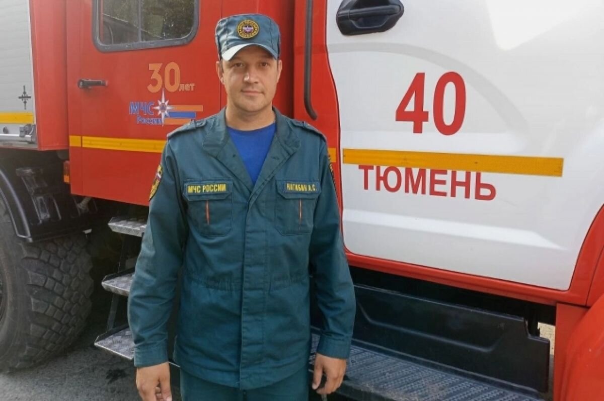    Помощник начальника караула 40-й ПСЧ старший прапорщик внутренней службы Александр Нагибин.