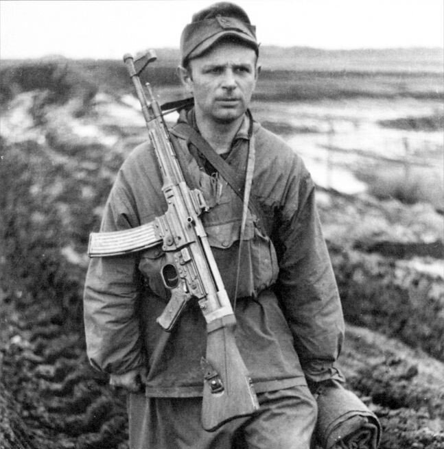 Солдат вермахта с МР-43 (источник: https://clck.ru/33QNYB)