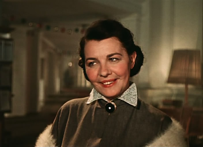 Кадр из фильма "Карнавальная ночь"