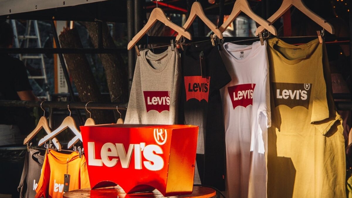 Levi deals strauss ownership