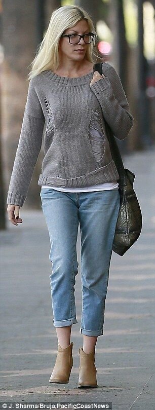 Почему дырявые носки носить стыдно, а рваный джемпер модно? Лакшери ...