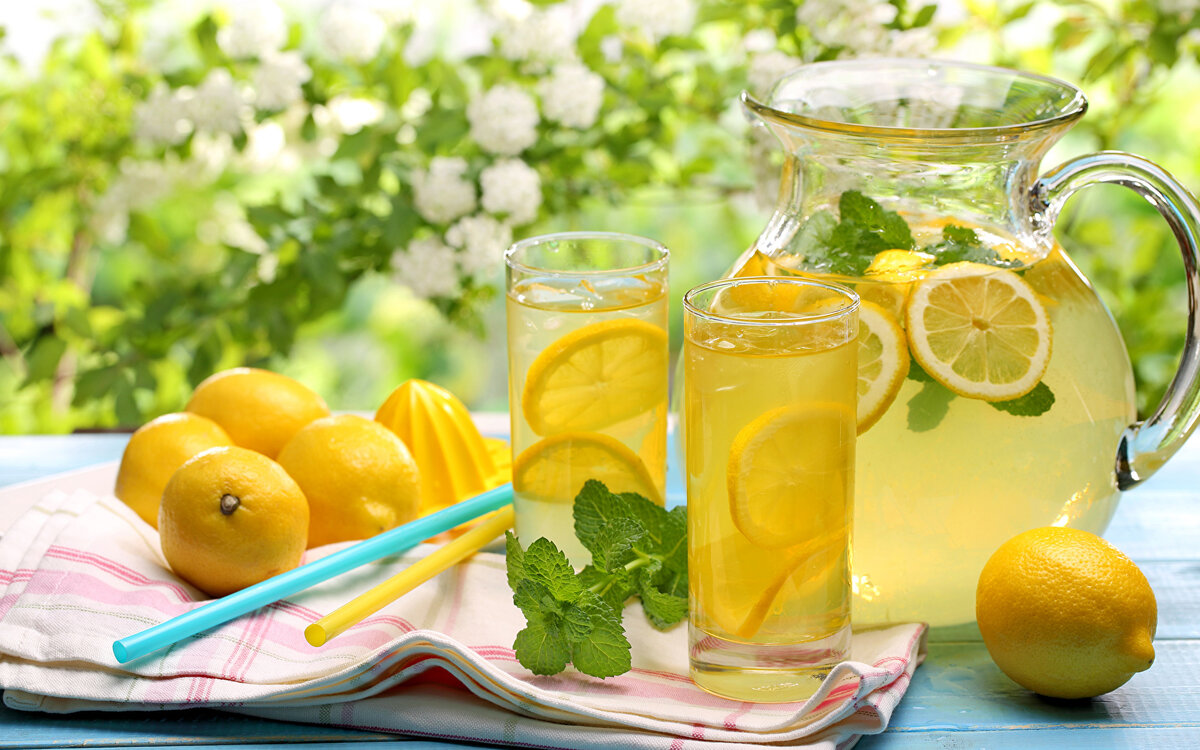 Agua de jengibre y limon