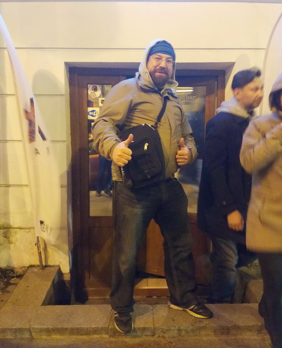 Мотосумка вне мотоцикла.