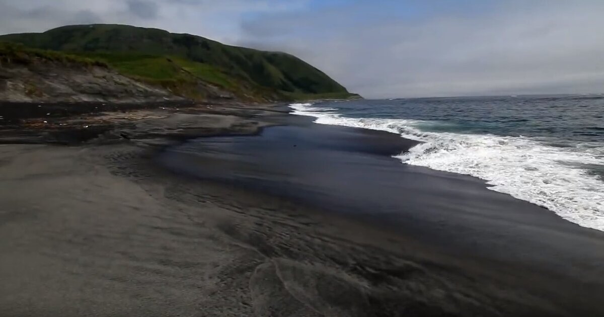 Русский остров Итуруп, на который претендует Япония