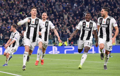 Нынешняя Лига чемпионов по концентрации футбольных чудес уже переплюнула все, что мы видели раньше. После проигрыша 2:0 Юве, все ждали ответной игры. И дождались. И теперь кажется понятно у кого на самом деле большие яйца.