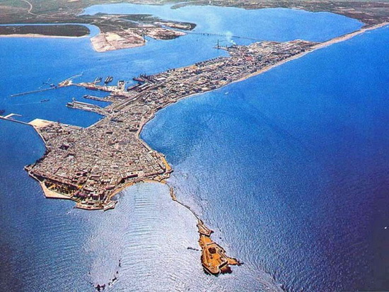Старый Кадис (фото со спутника)
