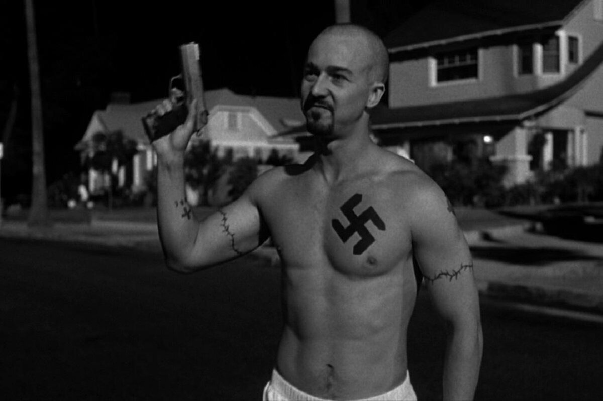 Татуировки, из-за которых у вас будут большие проблемы