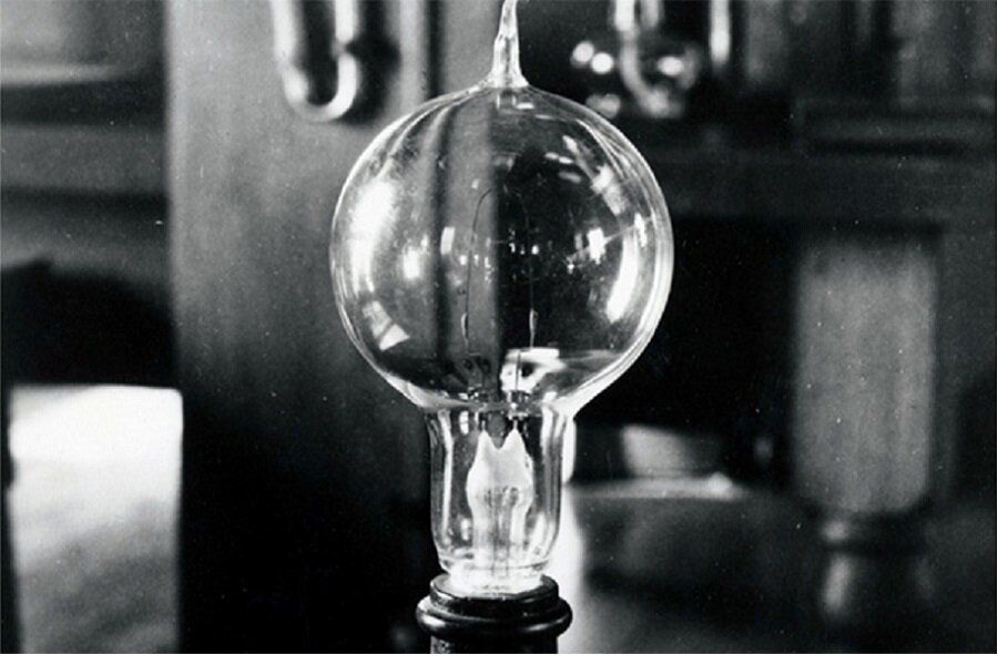 Электрическая „Свеча Яблочкова“