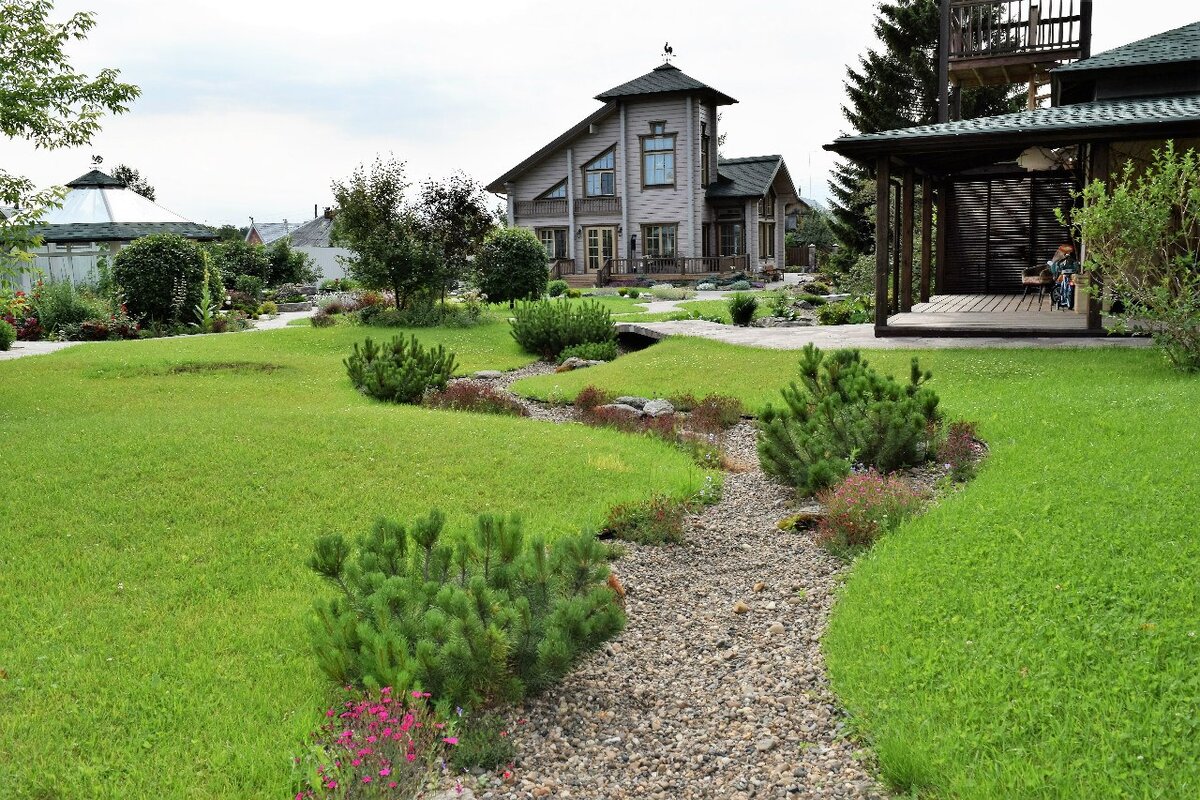 Может себе позволить такой ландшафт рядовой житель? - Большие сомнения... Фото из открытых источников