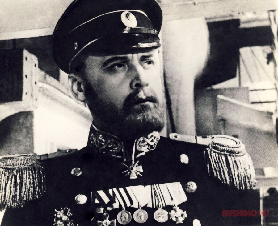Ливанов в роли капитана "Варяга" Руднева. Источник фото: ruskino.ru