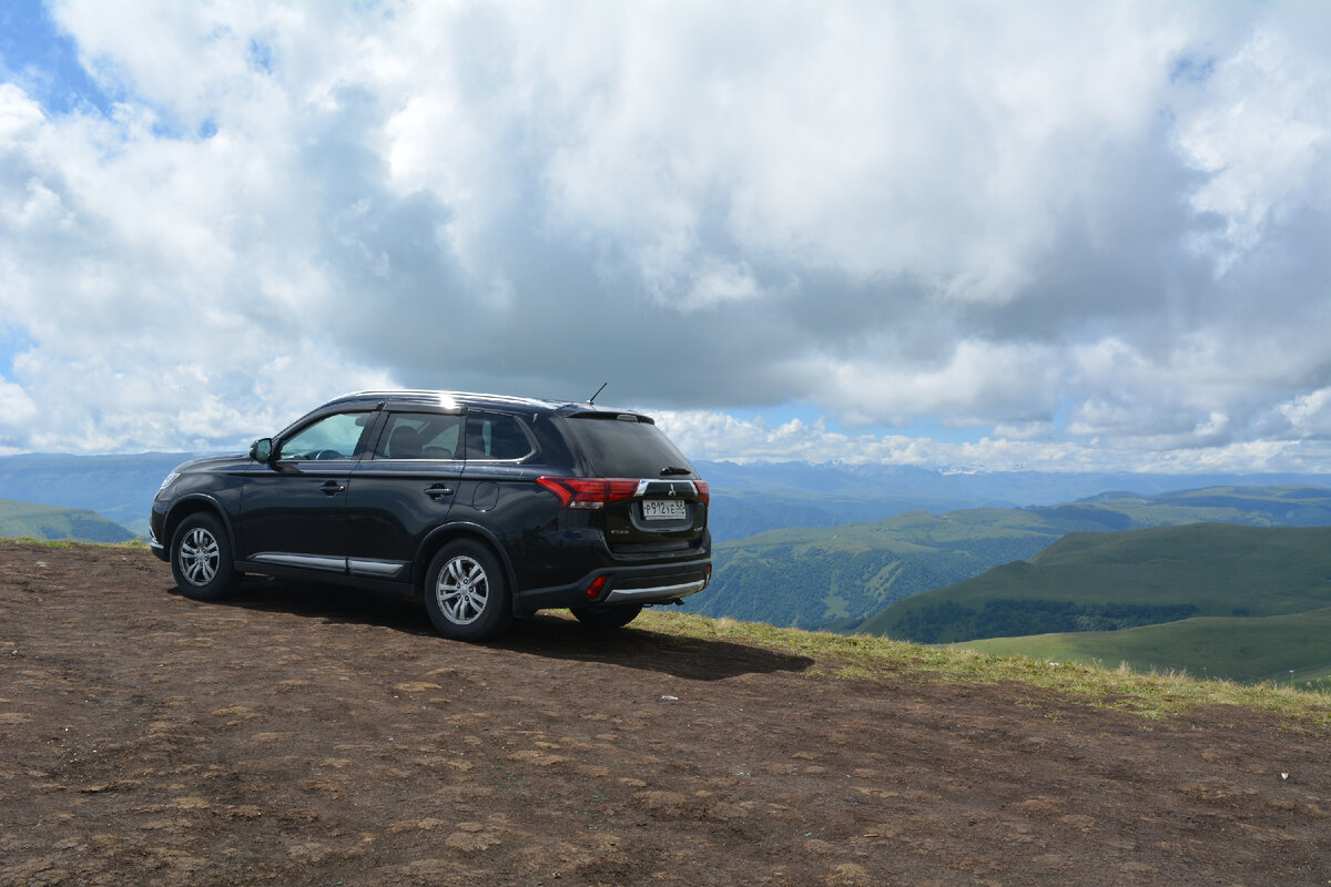 Крутая дорога кисловодск. Subaru Outback 2021. Субару Аутбек 2020. Субару Аутбек 2022. Субару Outback 2020.