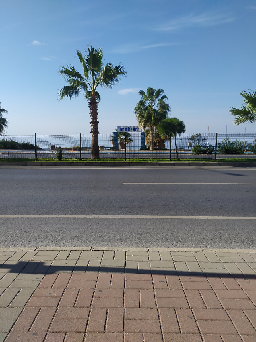 Посмотрите какие дороги идеально ровные