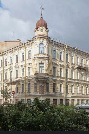 Дом А. Ф. Девриена - Доходный дом С. Ф. Соловьева. 1881 год. Архитектор Х.Х. Тацки